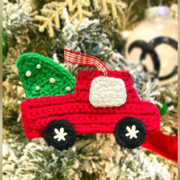 Red Truck Christmas Tree 🎄Ornament Handmade 🧶- Brand New - Picture 5 of 5